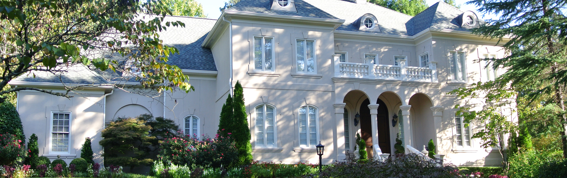 <h2>More than 2400 HOME owners chose us for stucco renovation or new installations</h2>
